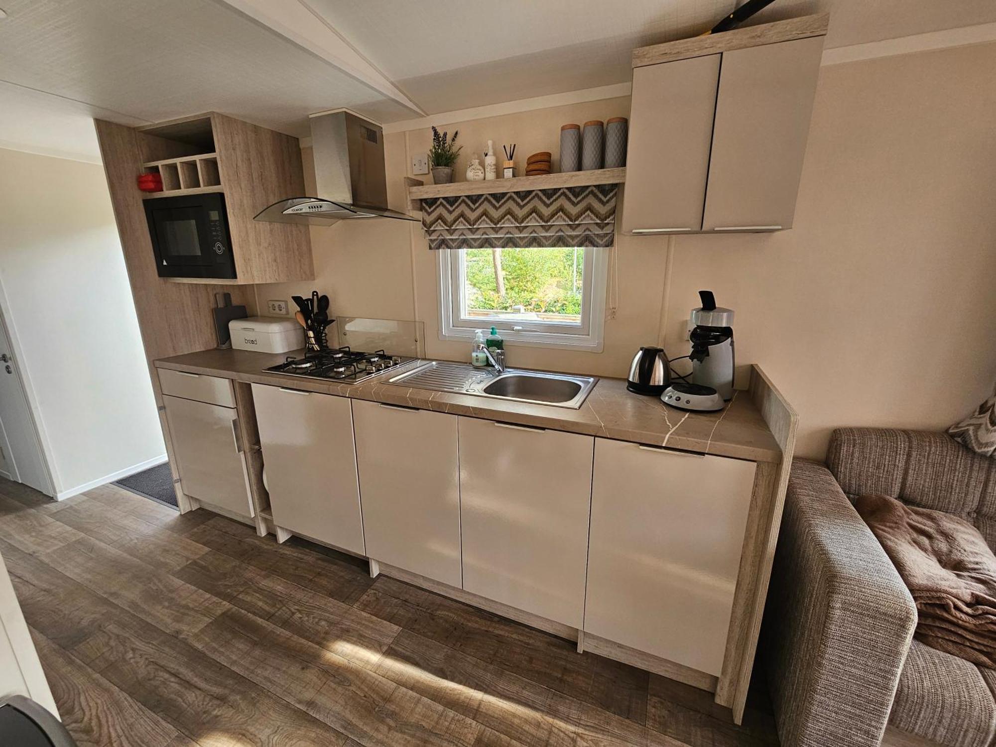 Luxe 4 Persoons Chalet Op 5 Sterren Camping 拉尔特 外观 照片
